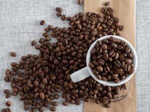 MALIBU kawa smakowa, arabika, ziarnista 
