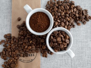 AMARETTO kawa smakowa, arabika, ziarnista