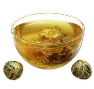 HERBATA  ROZKWITAJĄCA THREE FLOWERS